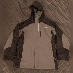 Columbia wind breaker size large